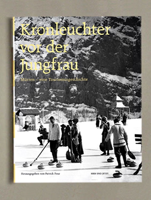 Kronleuchter vor der Jungfrau