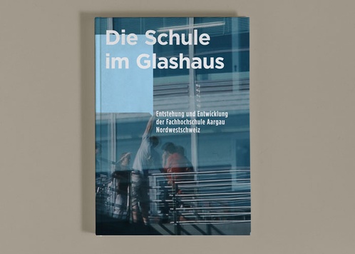 Die Schule im Glashaus